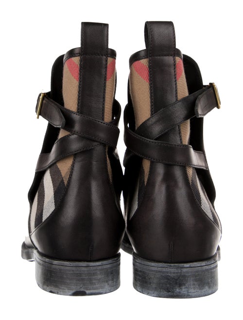 Burberry Richardson Flat House Check Pattern Chelsea Boots