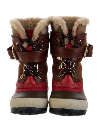 Burberry High Top Flat Boots