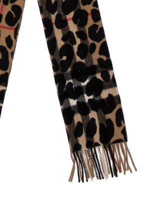 Burberry Cashmere House Check Pattern Scarf