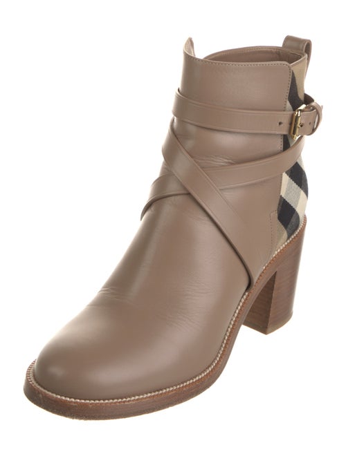 Burberry Nova Check Pattern Leather Chelsea Boots