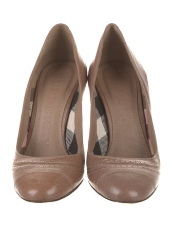 Burberry Leather Pumps