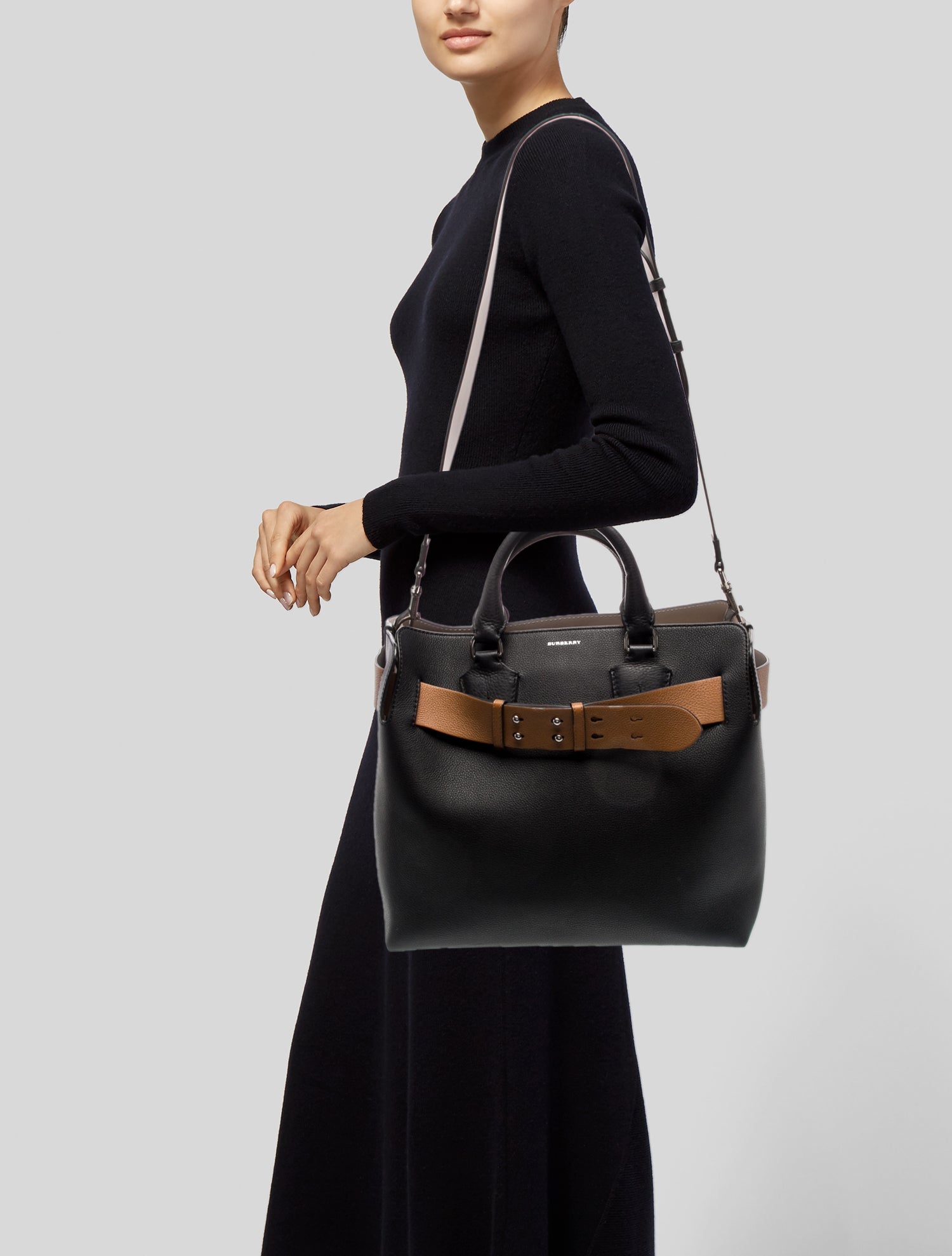 Burberry Leather belt w/ Tags