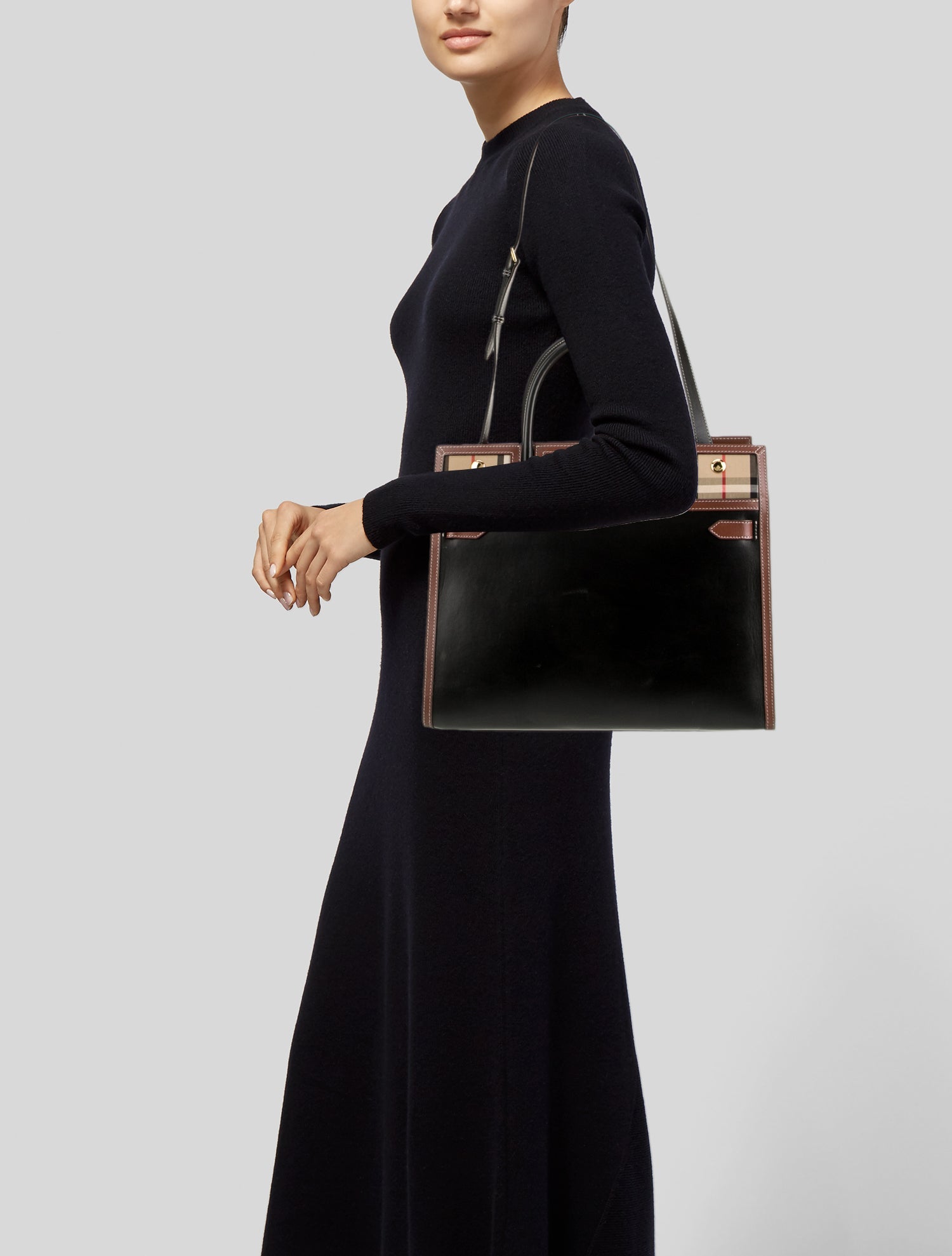 Burberry Nova Check Title