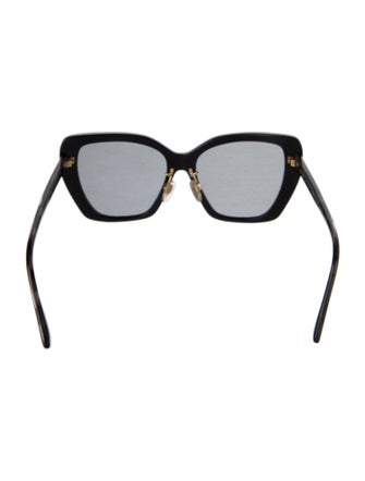 Burberry Beat Check Pattern Oversize Sunglasses