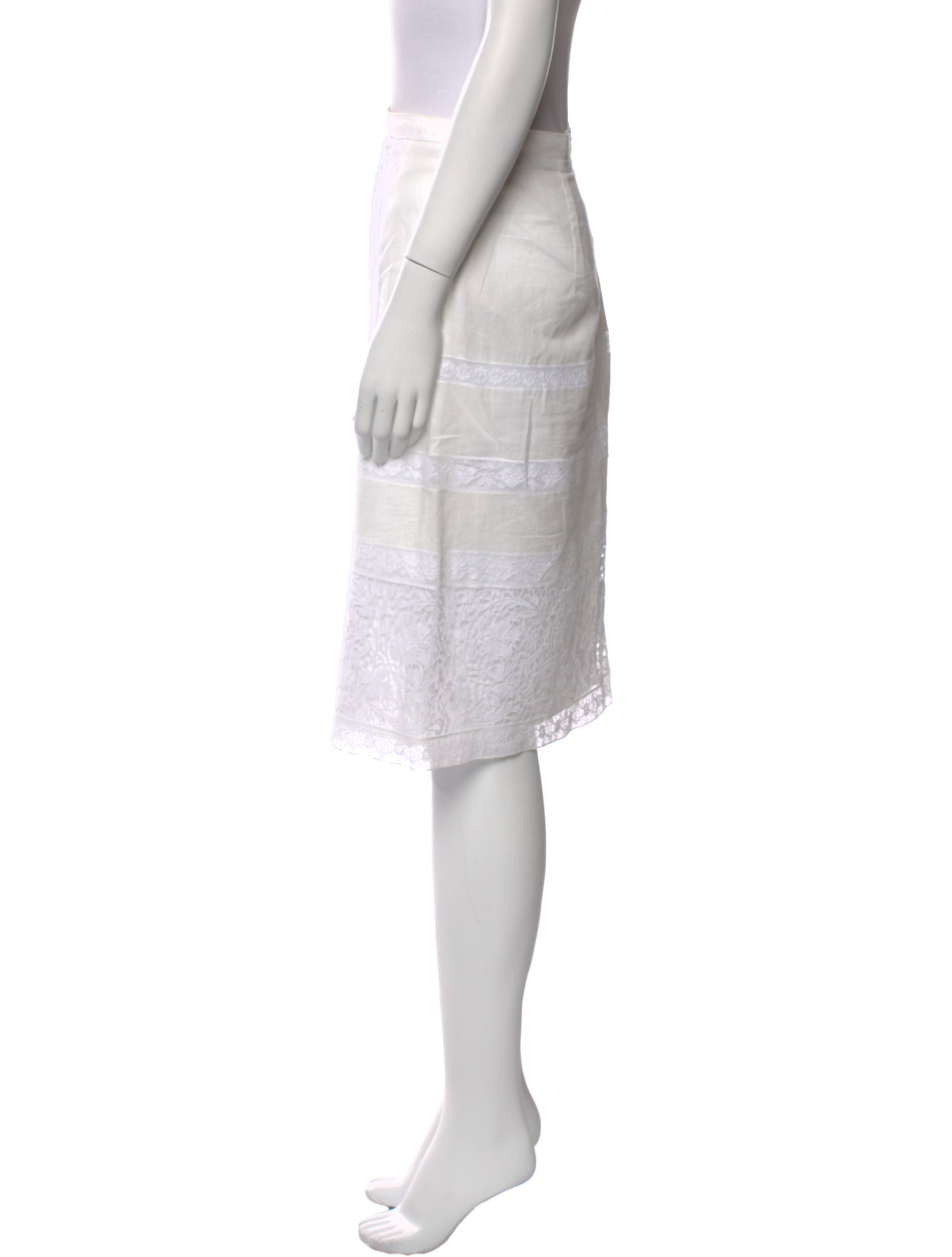 Burberry Lace Pattern Knee-Length Skirt