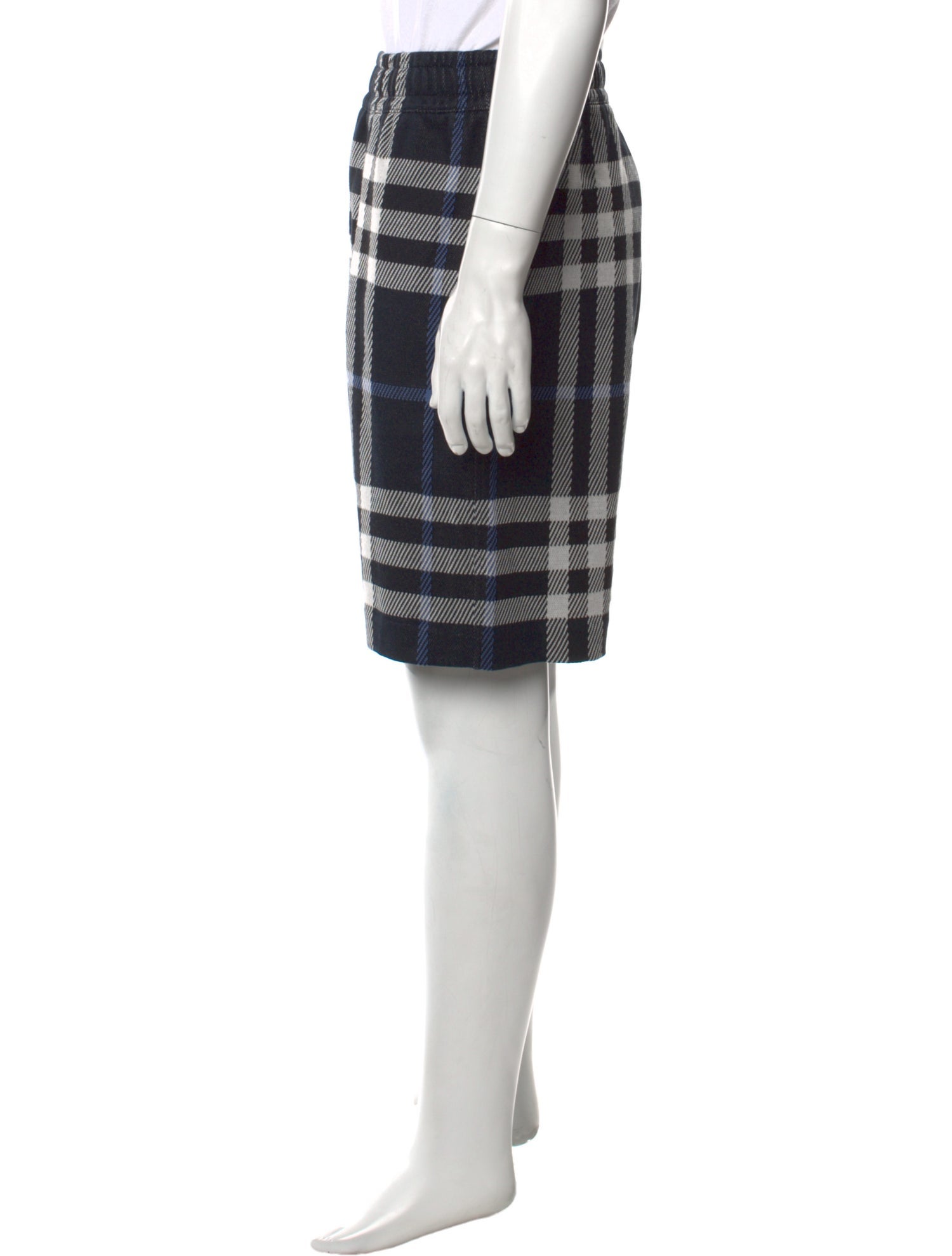 Burberry Plaid Print Jogger Shorts w/ Tags