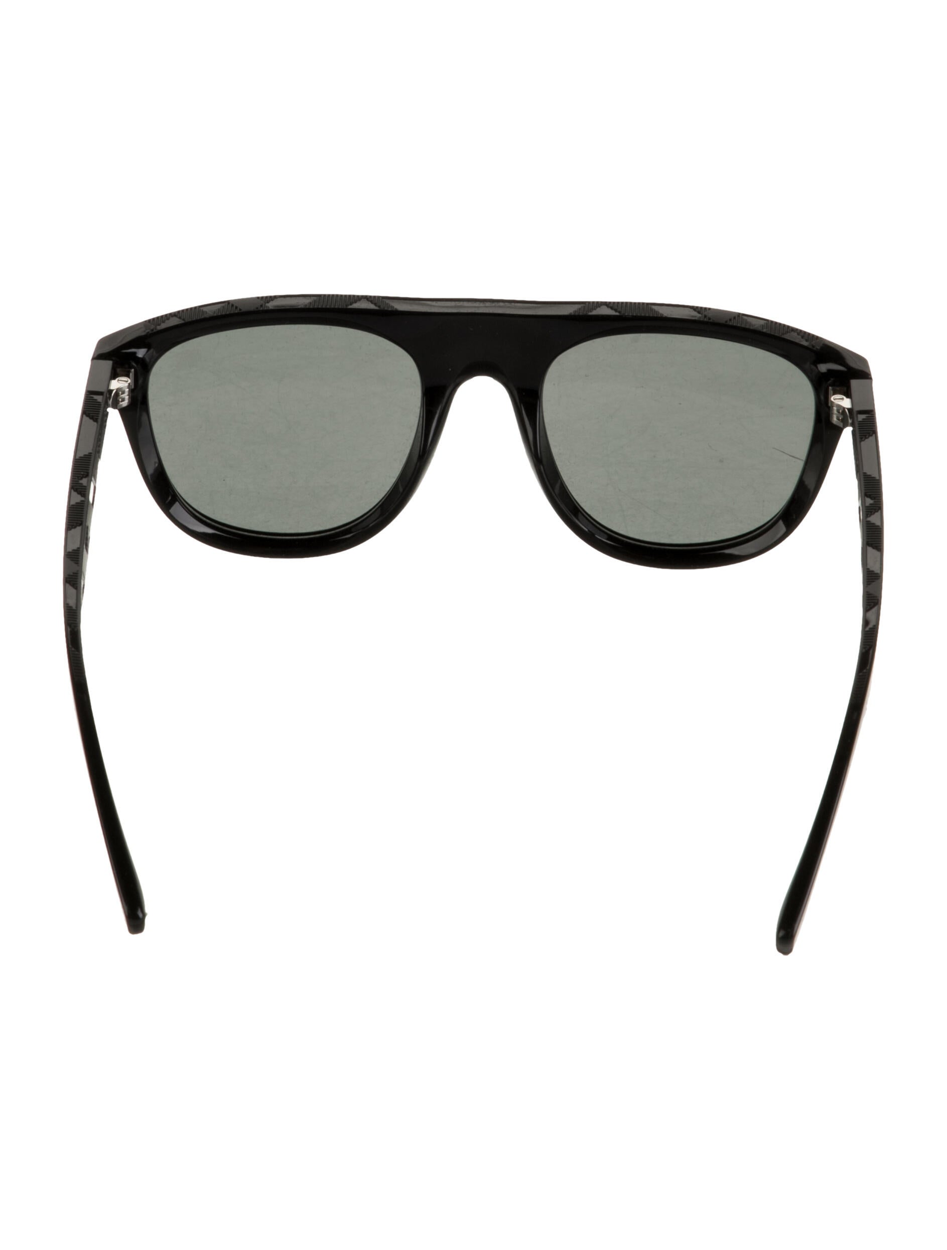 Burberry Wayfarer Tinted Sunglasses