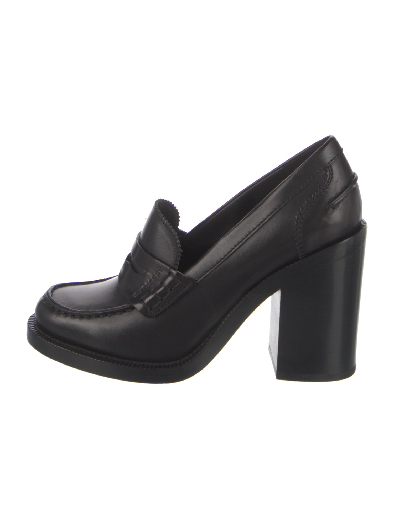 Burberry London Leather Pumps