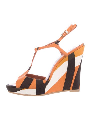 Burberry Printed Canvas Wedge Sandals!