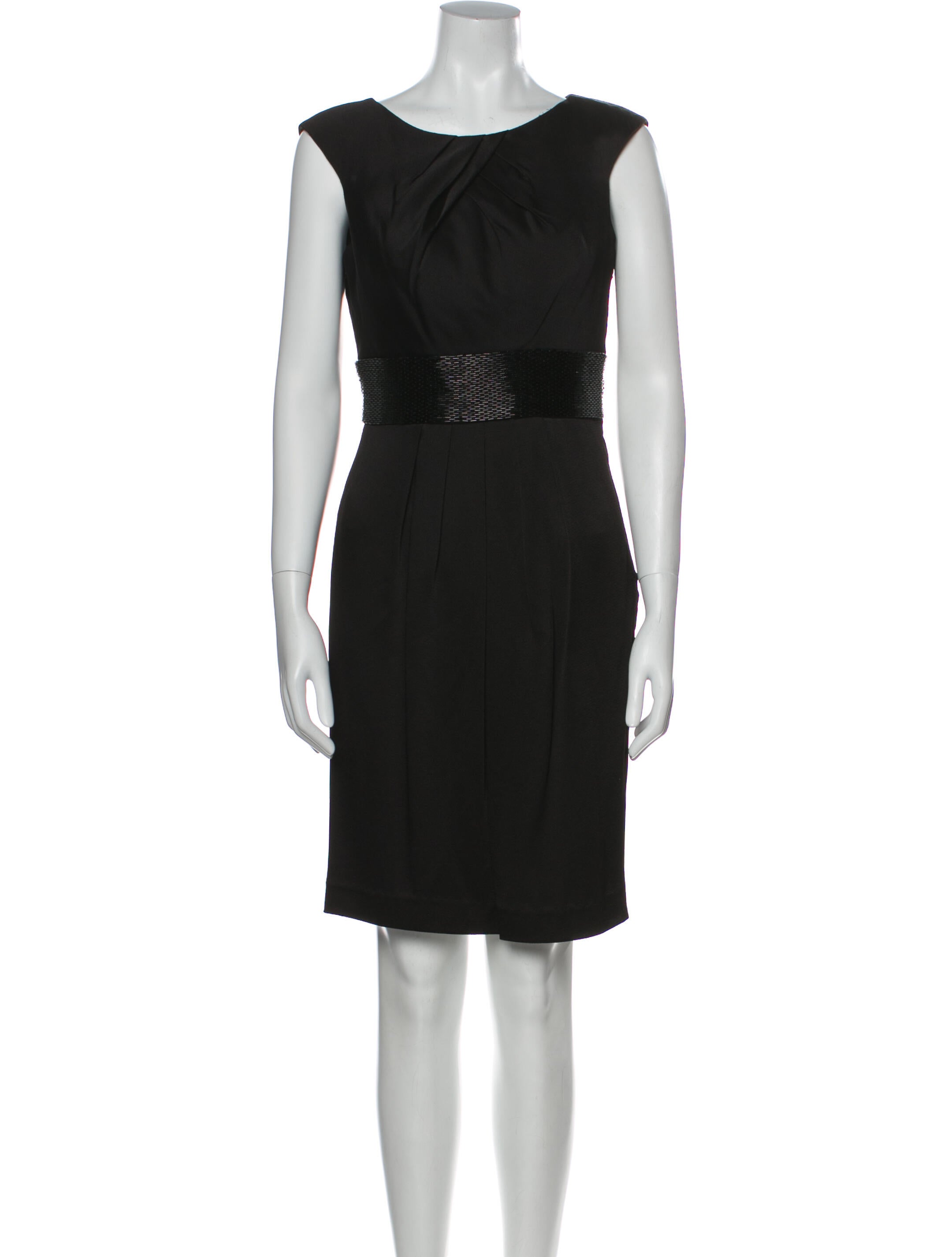 Carmen Marc Valvo Scoop Neck Knee-Length Dress