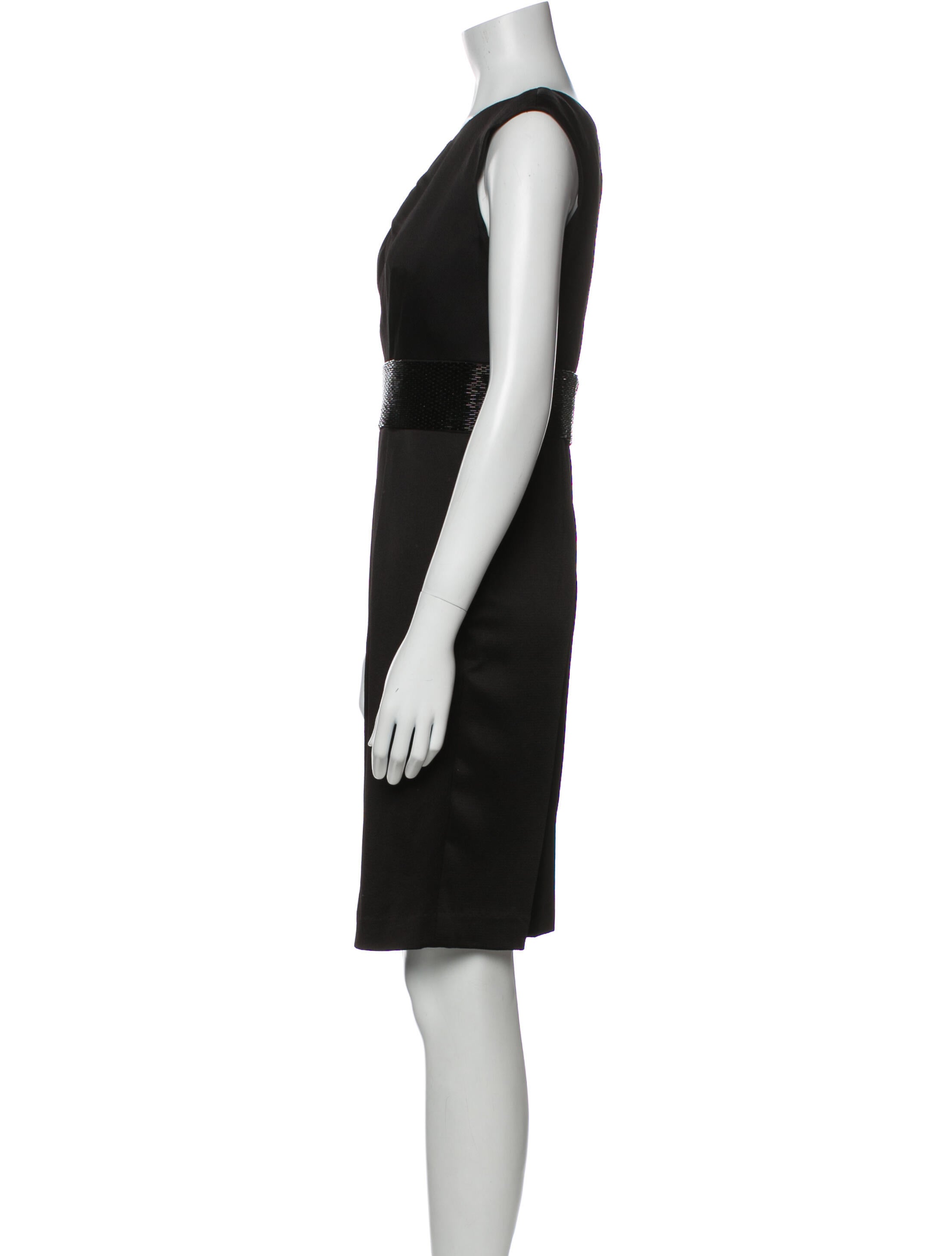Carmen Marc Valvo Scoop Neck Knee-Length Dress