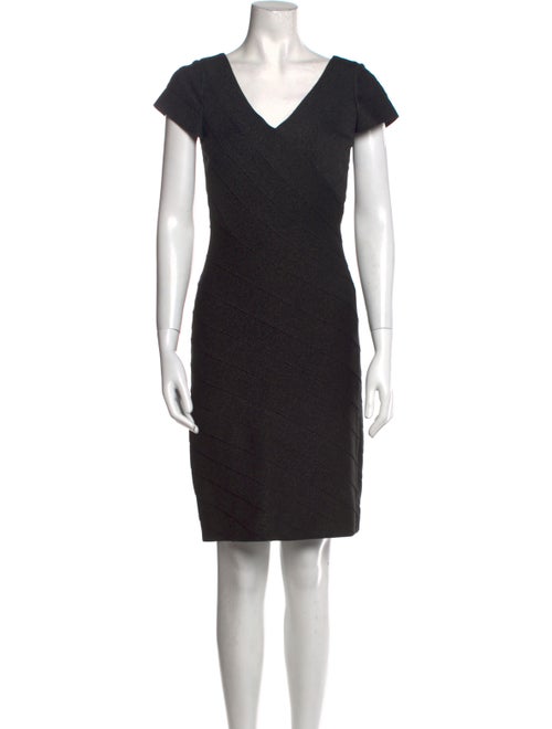 Carmen Marc Valvo V-Neck Knee-Length Dress