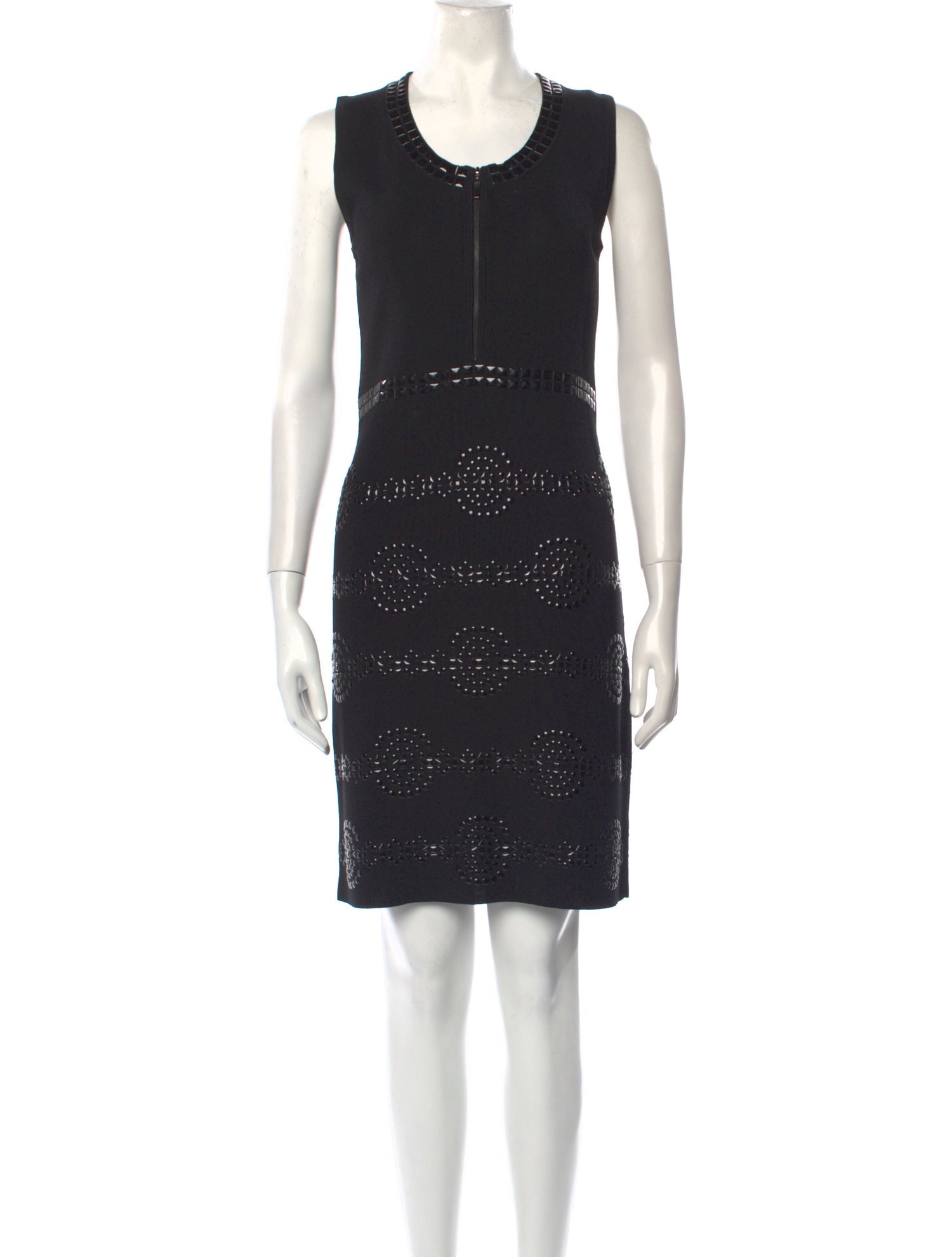 Carmen Marc Valvo Scoop Neck Knee-Length Dress