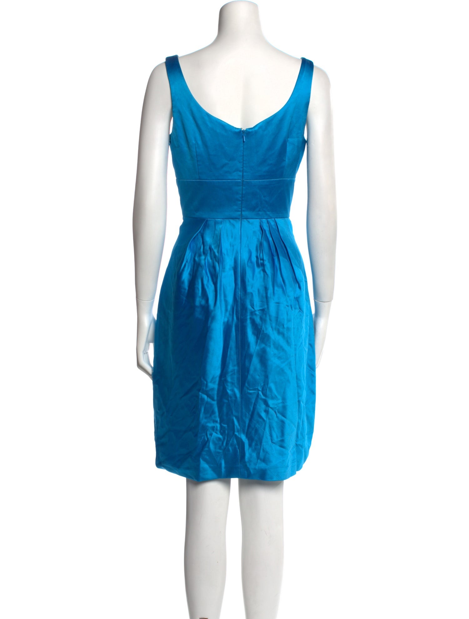 Carmen Marc Valvo Scoop Neck Knee-Length Dress