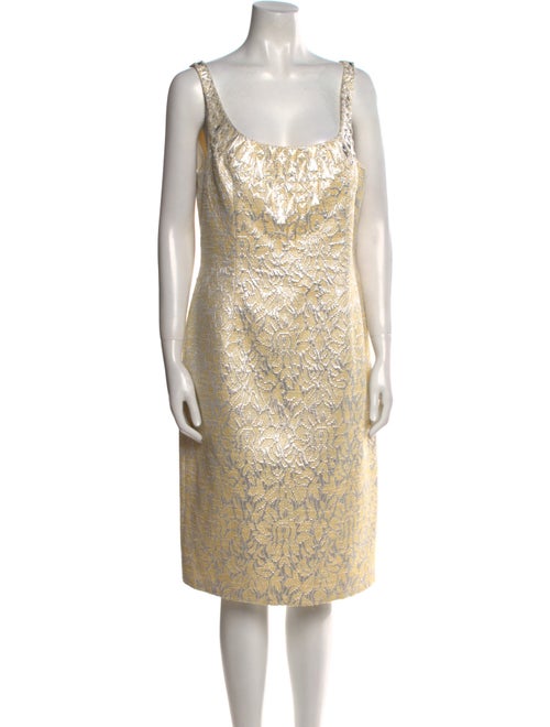 Carmen Marc Valvo Scoop Neck Knee-Length Dress