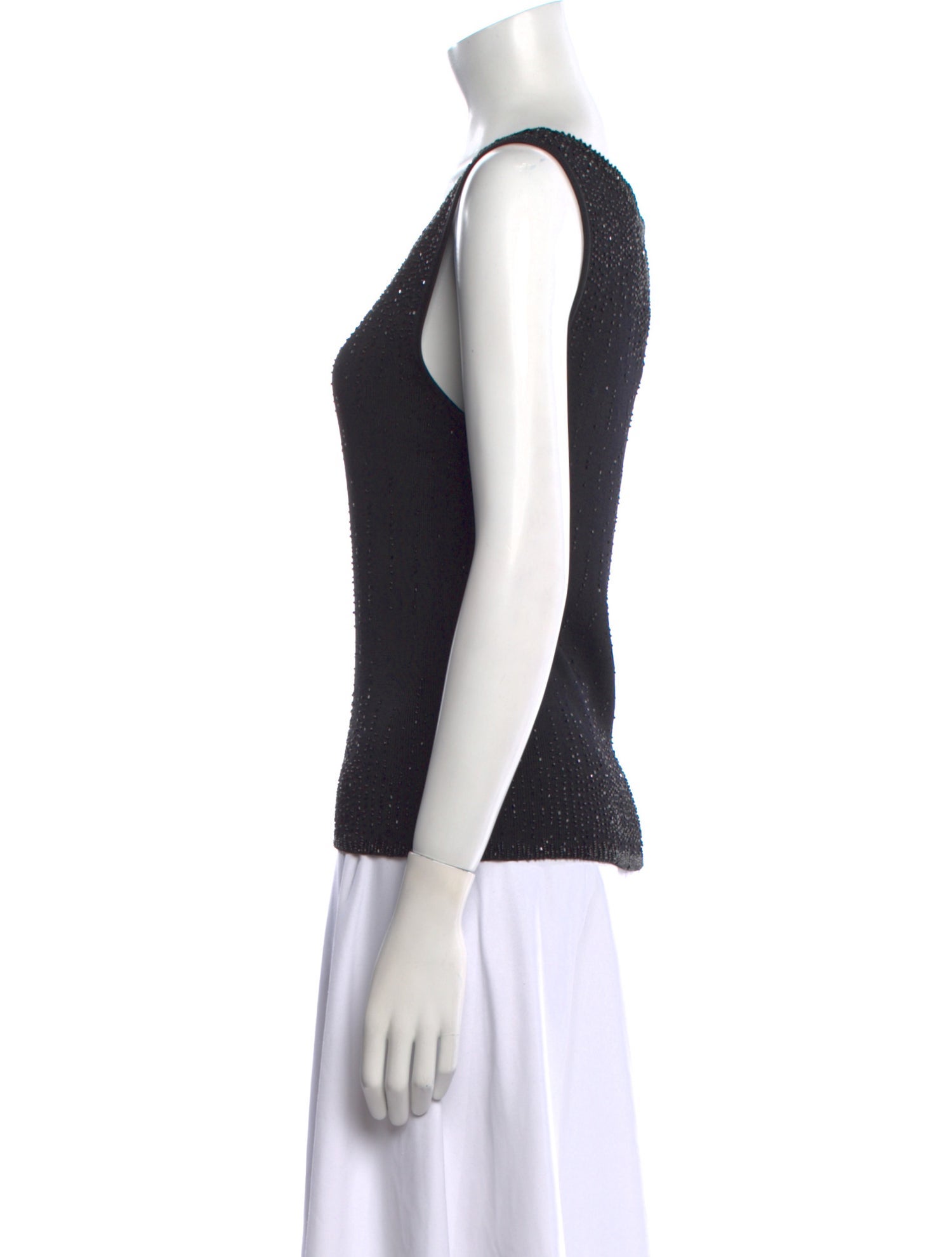 Carmen Marc Valvo Scoop Neck Sleeveless Top