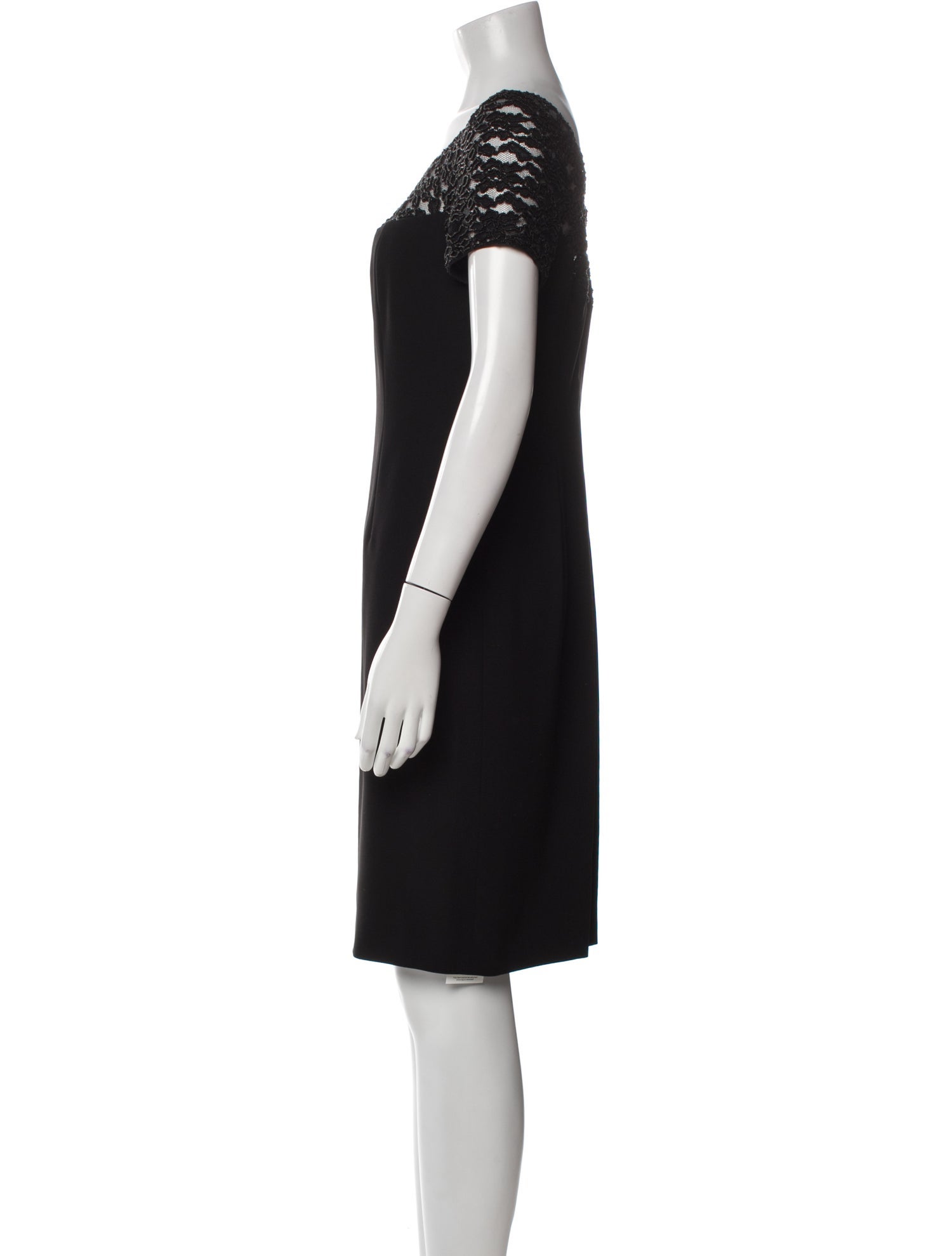 Carmen Marc Valvo Scoop Neck Knee-Length Dress