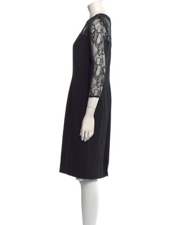 Carmen Marc Valvo Lace Pattern Knee-Length Dress