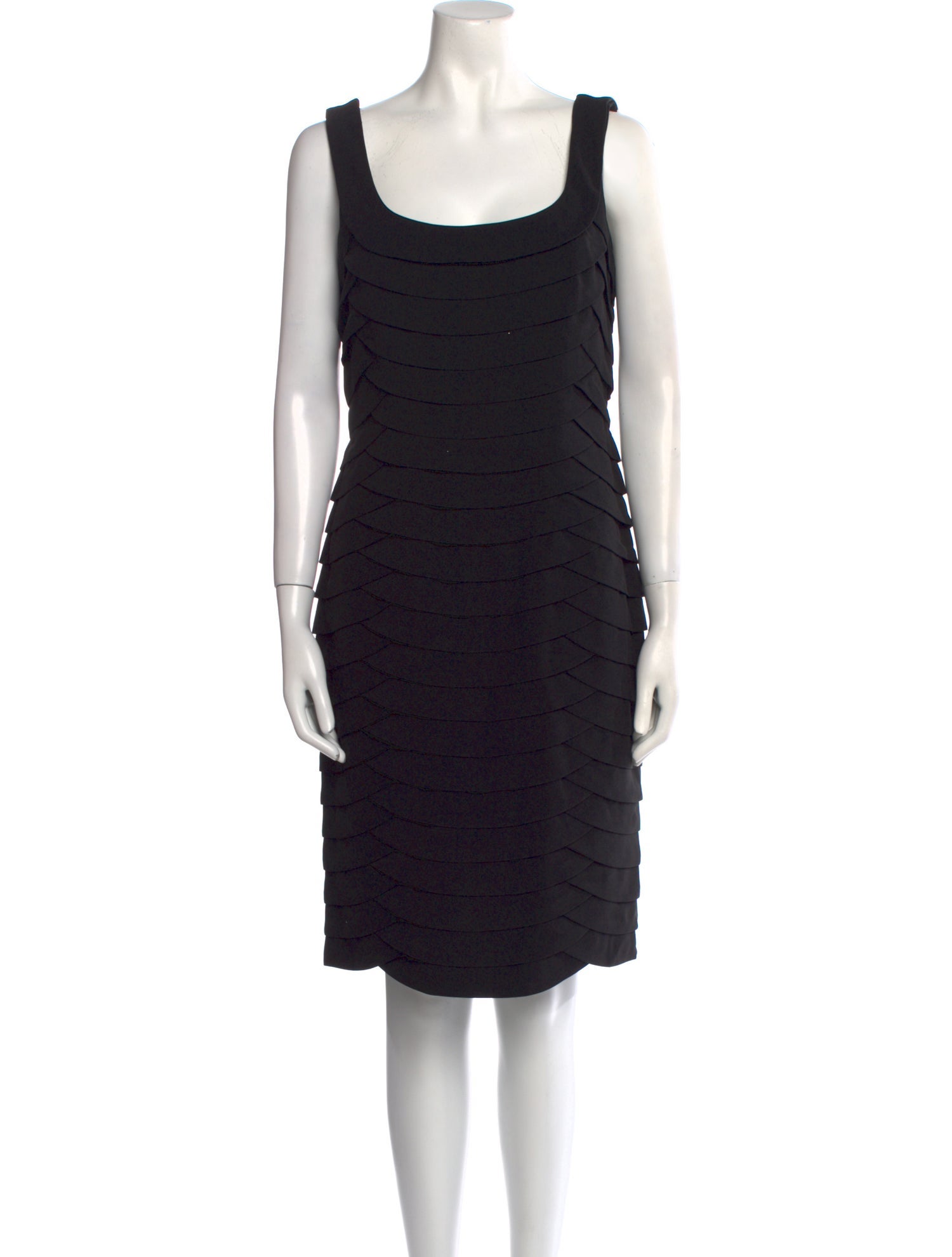 Carmen Marc Valvo Scoop Neck Knee-Length Dress