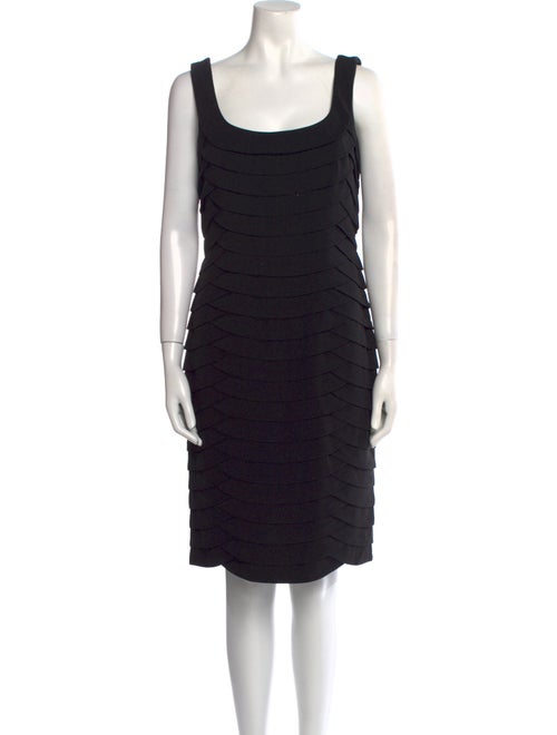 Carmen Marc Valvo Scoop Neck Knee-Length Dress