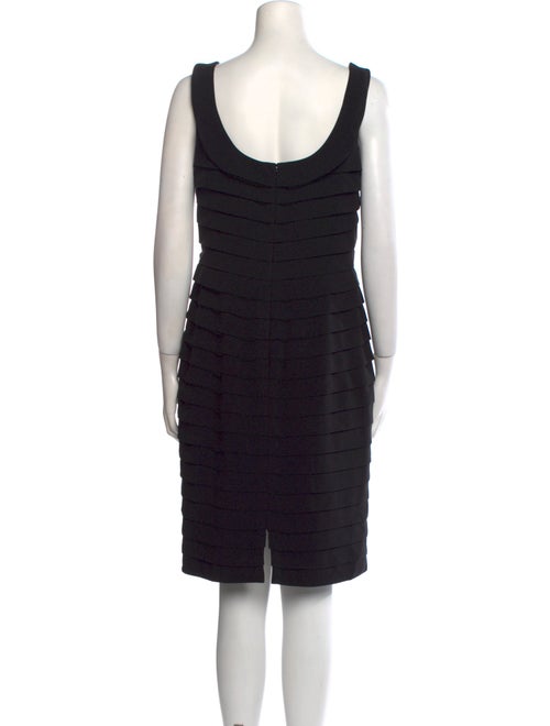 Carmen Marc Valvo Scoop Neck Knee-Length Dress