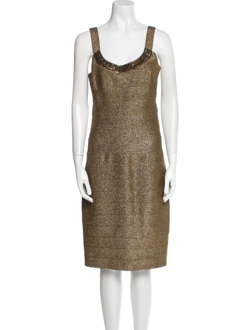 Carmen Marc Valvo Scoop Neck Knee-Length Dress