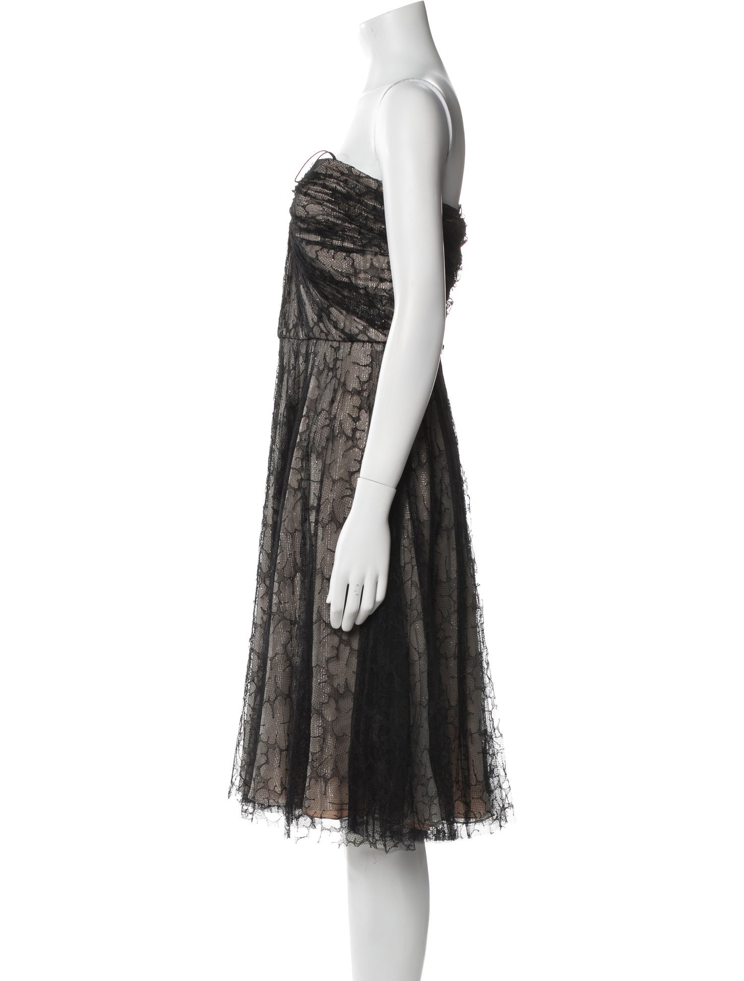 Carmen Marc Valvo Lace Pattern Knee-Length Dress