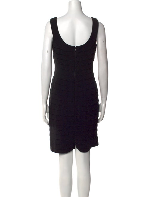 Carmen Marc Valvo Scoop Neck Knee-Length Dress