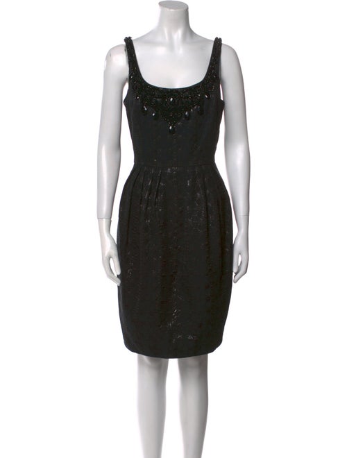 Carmen Marc Valvo Scoop Neck Knee-Length Dress