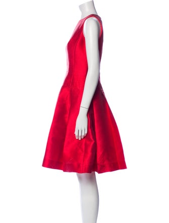 Carmen Marc Valvo Crew Neck Knee-Length Dress