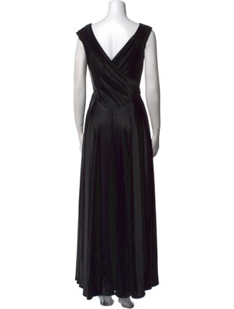 Carmen Marc Valvo V-Neck Long Dress