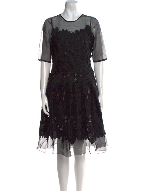 Carmen Marc Valvo Floral Print Knee-Length Dress