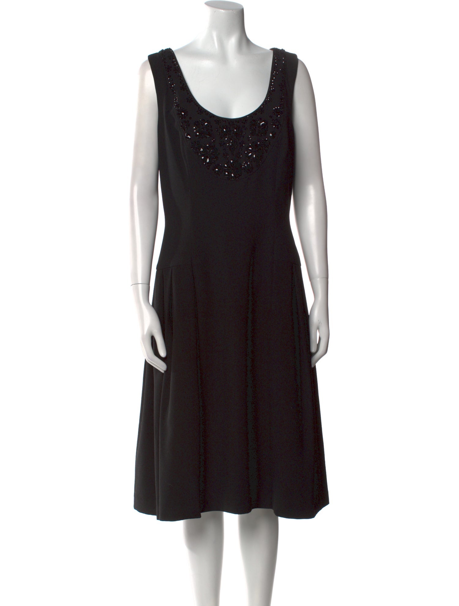 Carmen Marc Valvo Scoop Neck Midi Length Dress