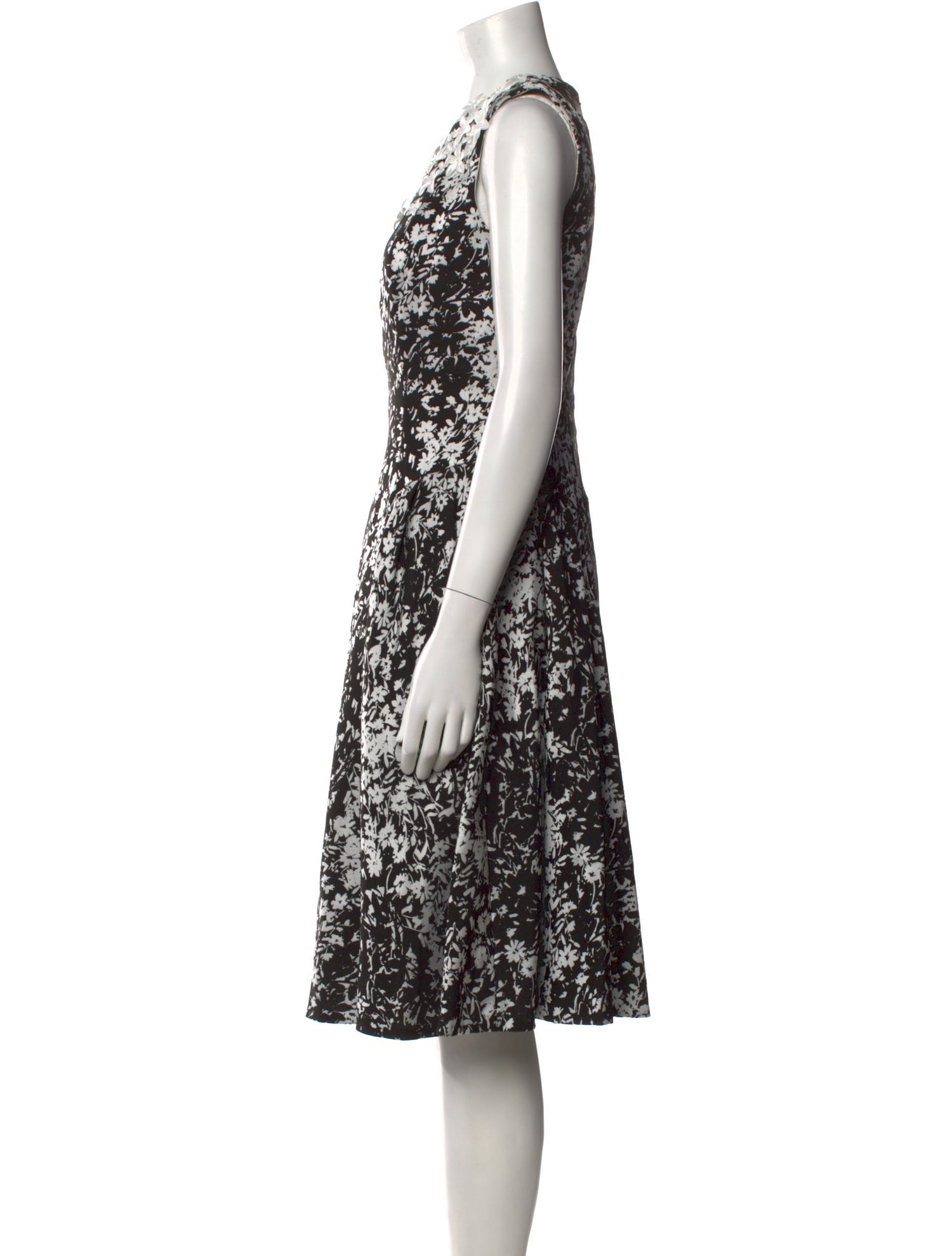 Carmen Marc Valvo Floral Print Midi Length Dress w/ Tags