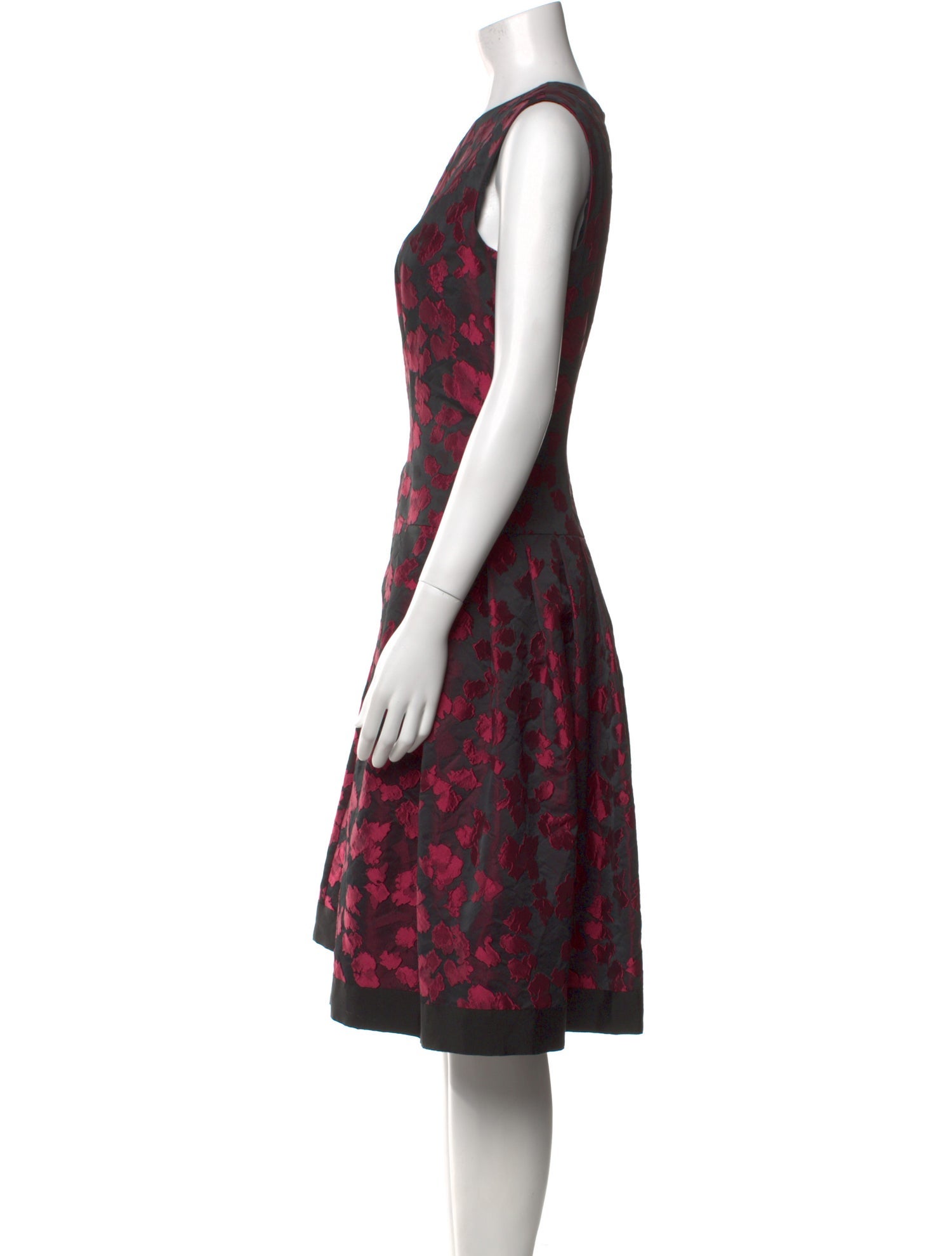 Carmen Marc Valvo Printed Knee-Length Dress