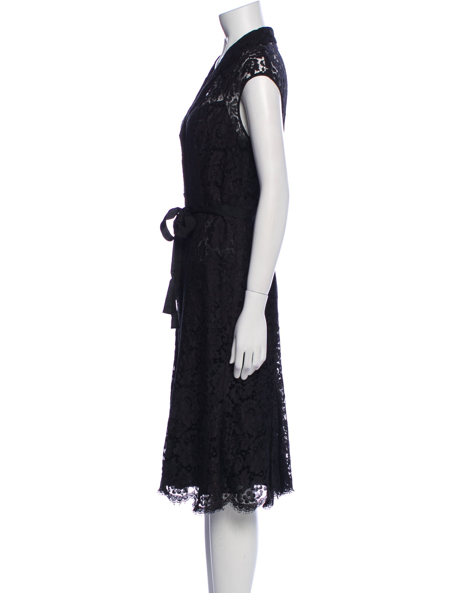Carmen Marc Valvo Lace Pattern Midi Length Dress