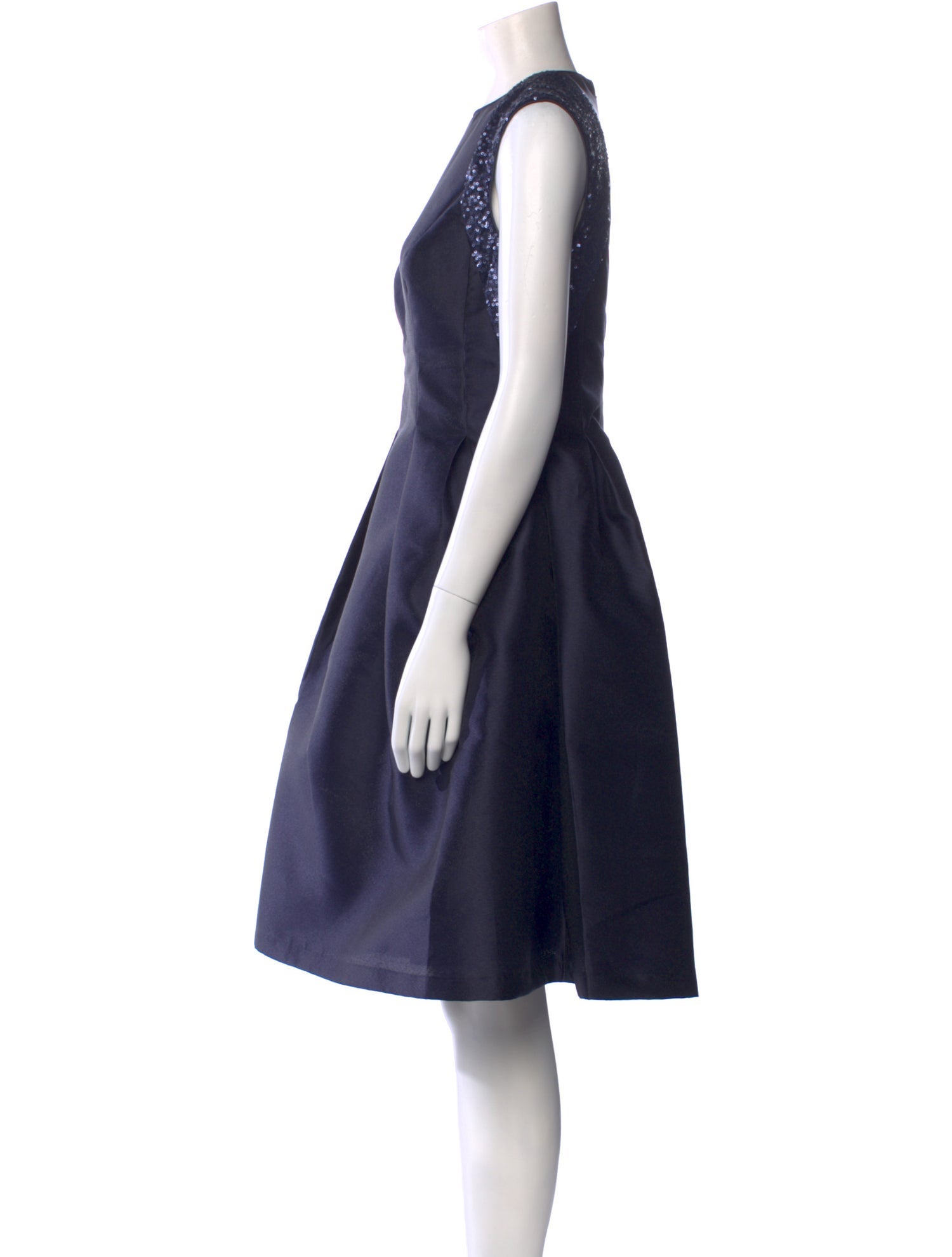 Carmen Marc Valvo Crew Neck Knee-Length Dress