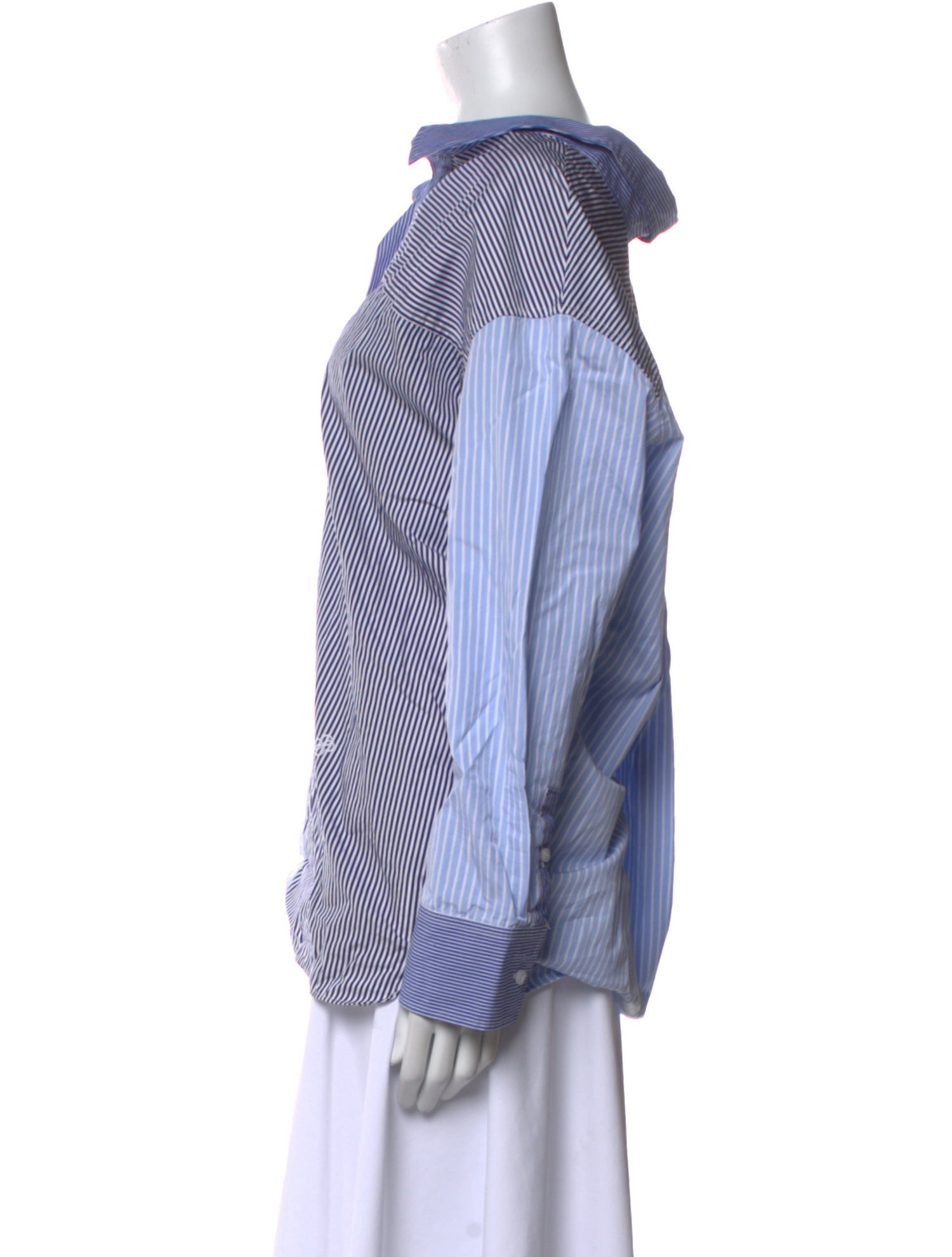 CÂLLAS MILANO Striped V-Neck Blouse