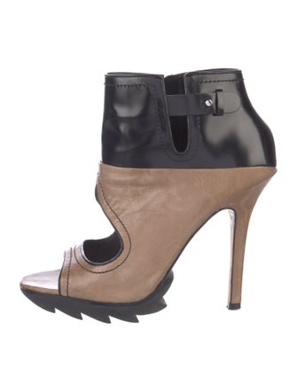 Camilla Skovgaard Leather Colorblock Pattern Pumps