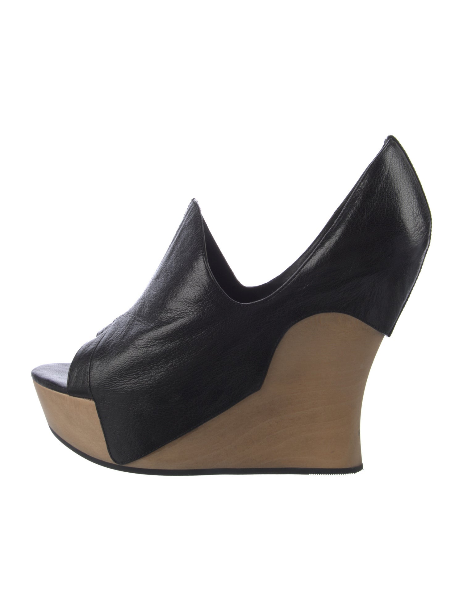 Camilla Skovgaard Leather Pumps