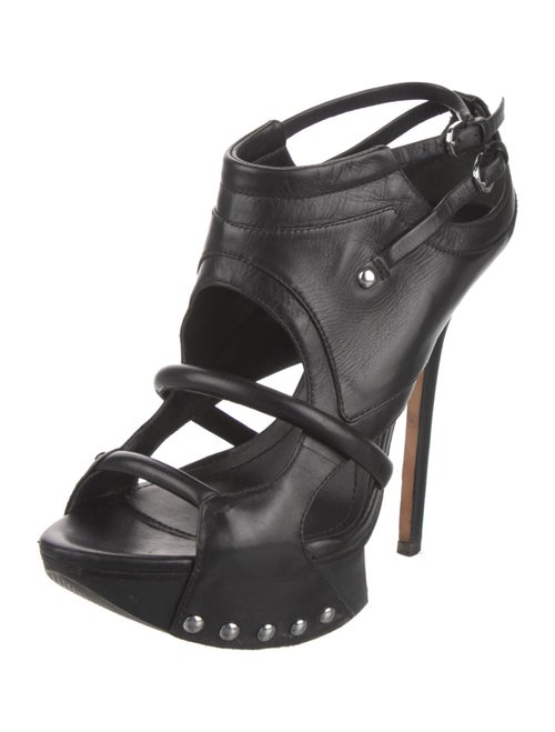 Camilla Skovgaard Leather Studded Accents Pumps