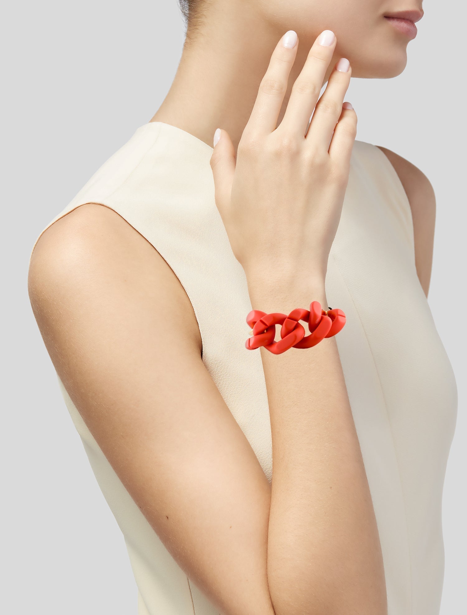 Carolina Herrera Resin Matte Link Bracelet