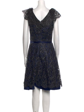 Carolina Herrera Late 2000's - Early 2010's Knee-Length Dress