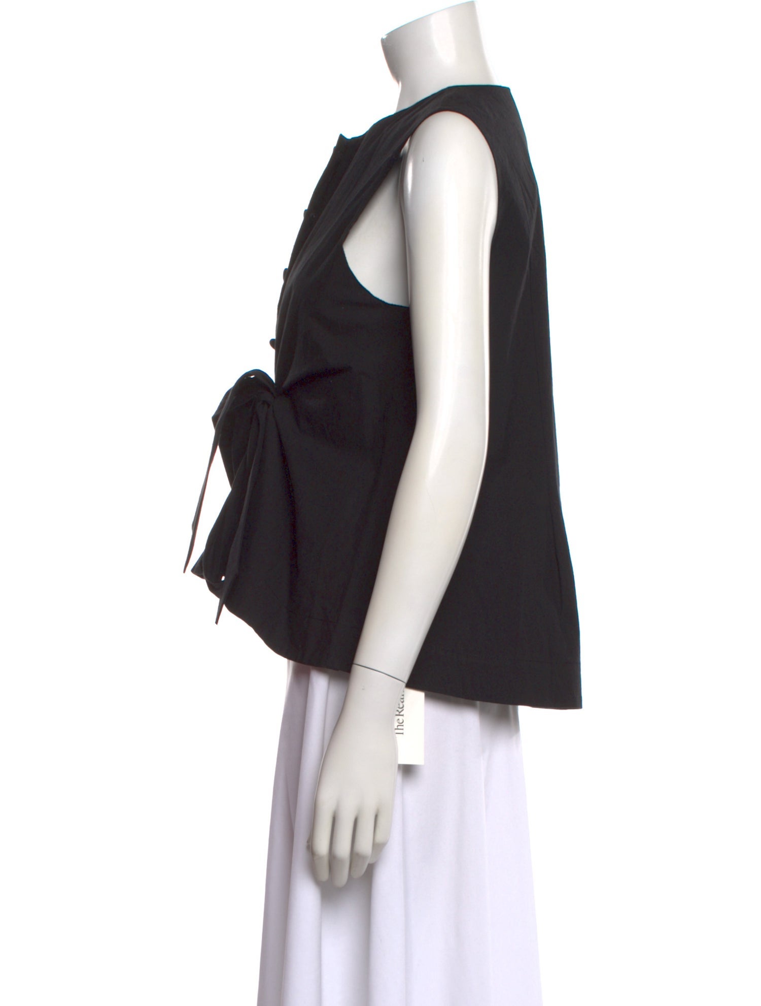 Cawley Studio Crew Neck Sleeveless Blouse