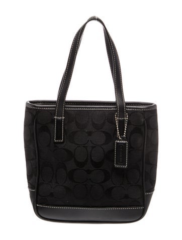 Pre-owned Coach Canvas Tote In Black