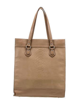 Coach Signature Shoulder Bag