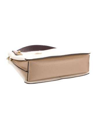 Coach Signature Shoulder Bag