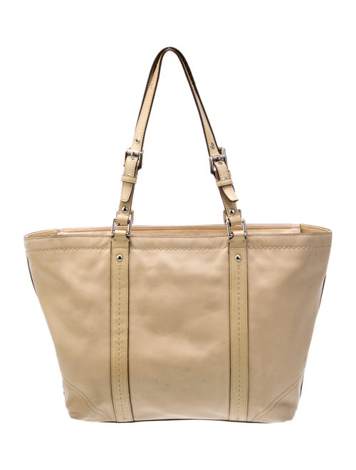 Coach Signature Shoulder Bag