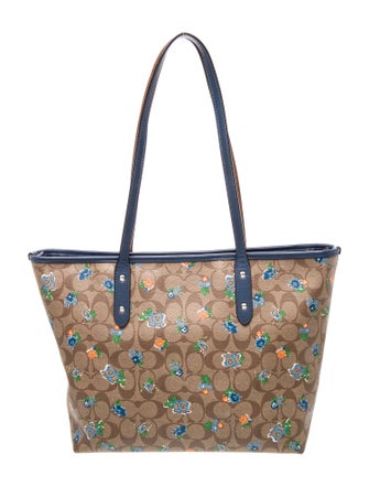 Coach Signature Tote