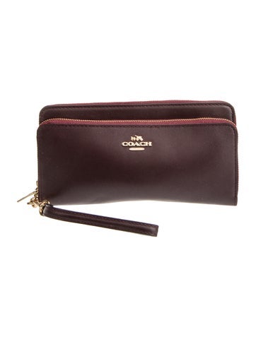 Coach Clutches Leather Clutch